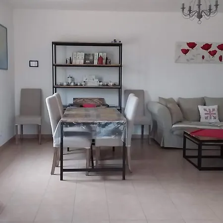 Holiday home Kalliste *